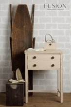 Load image into Gallery viewer, Cathedral Taupe Pint of Paint